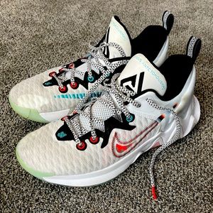Nike Mens Giannis Immortality Sneakers